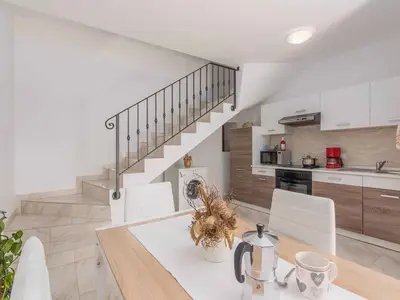 Ferienwohnung für 4 Personen (60 m²) in Poreč 1/10