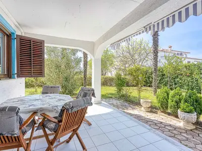 Ferienwohnung für 4 Personen (45 m²) in Poreč 1/10