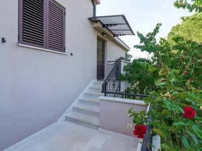 Ferienwohnung für 3 Personen (80 m²) in Dračevac 9/10
