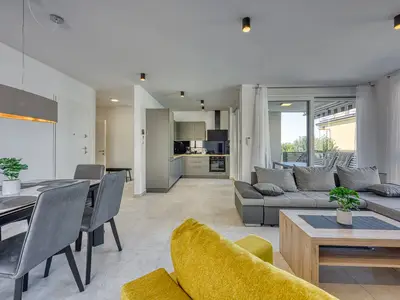 Ferienwohnung für 7 Personen (106 m²) in Poreč 1/10