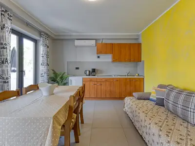 Ferienwohnung für 4 Personen (75 m²) in Poreč 8/10