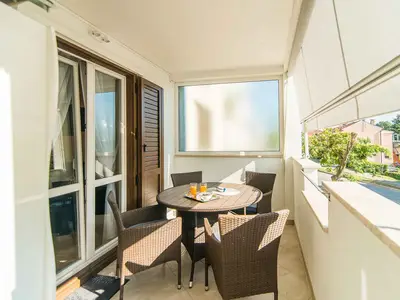 Ferienwohnung für 4 Personen (75 m²) in Poreč 1/10
