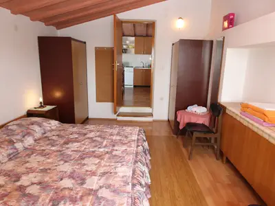 Ferienwohnung für 2 Personen (39 m²) in Poreč 8/10