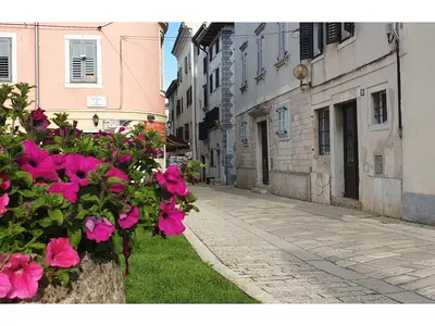 Ferienwohnung für 2 Personen (38 m²) in Poreč 1/10