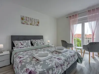 Ferienwohnung für 3 Personen (37 m²) in Poreč 1/10