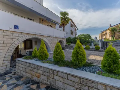 Ferienwohnung für 4 Personen (63 m²) in Poreč 1/10