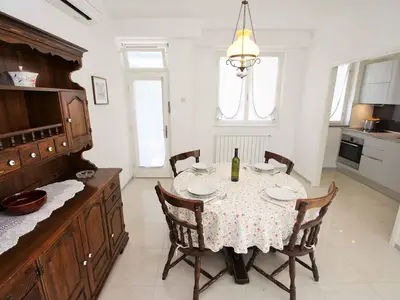 Ferienwohnung für 4 Personen (60 m²) in Poreč 1/10