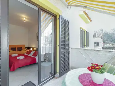 Ferienwohnung für 2 Personen (25 m²) in Poreč 1/10