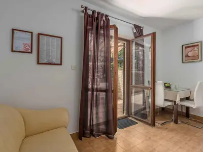 Ferienwohnung für 2 Personen (35 m²) in Poreč 10/10