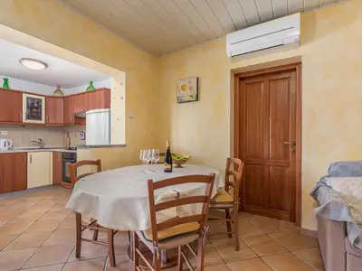 Ferienwohnung für 6 Personen (70 m²) in Poreč 8/10