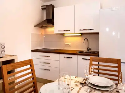 Ferienwohnung für 2 Personen (46 m²) in Poreč 9/10