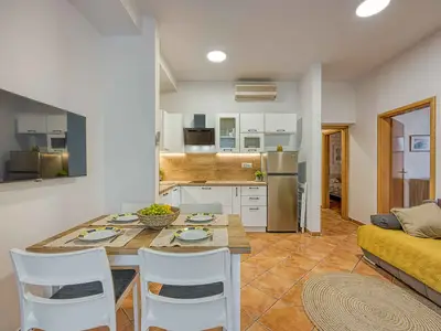 Ferienwohnung für 6 Personen (58 m²) in Poreč 1/10