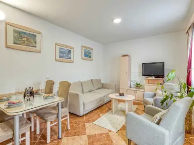 Ferienwohnung für 4 Personen (56 m²) in Poreč 4/10