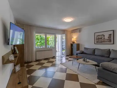 Ferienwohnung für 4 Personen (78 m²) in Poreč 1/10