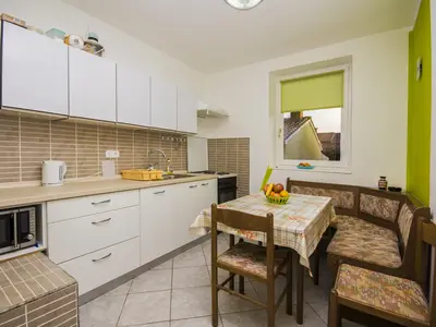 Ferienwohnung für 4 Personen (65 m²) in Poreč 3/10