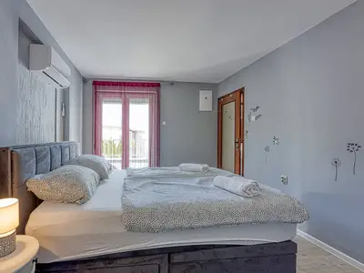 Ferienwohnung für 7 Personen (150 m²) in Poreč 7/10