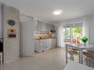 Ferienwohnung für 2 Personen (45 m²) in Poreč 10/10