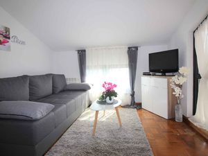 23780380-Ferienwohnung-3-Poreč-300x225-5