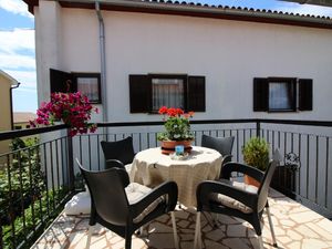 21864647-Ferienwohnung-4-Poreč-300x225-0