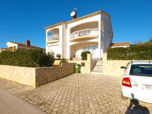 22216731-Ferienwohnung-4-Poreč-300x225-1