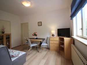 22806977-Ferienwohnung-3-Poreč-300x225-4