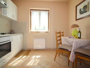 22808491-Ferienwohnung-3-Poreč-300x225-3