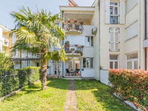 23771249-Ferienwohnung-4-Poreč-300x225-4