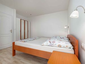 23771625-Ferienwohnung-4-Poreč-300x225-3