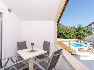 23892677-Ferienwohnung-2-Poreč-300x225-0