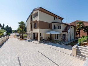 23897645-Ferienwohnung-6-Poreč-300x225-2