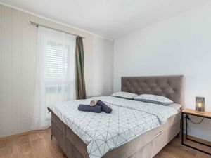 23924683-Ferienwohnung-5-Poreč-300x225-5