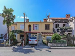 23775357-Ferienwohnung-4-Poreč-300x225-0