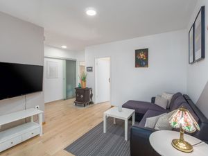 19162676-Ferienwohnung-4-Poreč-300x225-4