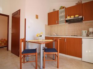 22809061-Ferienwohnung-2-Poreč-300x225-4