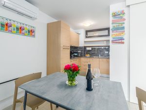 22197723-Ferienwohnung-3-Poreč-300x225-2