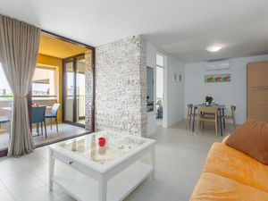 22197723-Ferienwohnung-3-Poreč-300x225-3