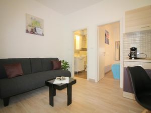 22922581-Ferienwohnung-2-Poreč-300x225-2