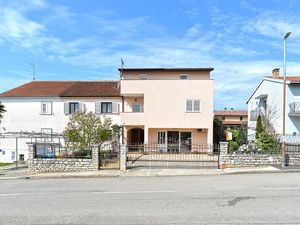 23103821-Ferienwohnung-4-Poreč-300x225-4