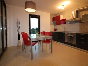 23917316-Ferienwohnung-3-Poreč-300x225-3