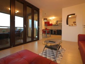 23917316-Ferienwohnung-3-Poreč-300x225-5