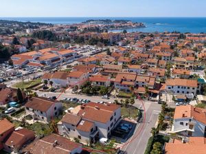 23951195-Ferienwohnung-4-Poreč-300x225-0