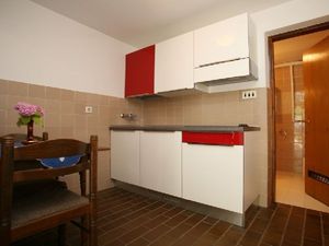 19285811-Ferienwohnung-0-Poreč-300x225-4