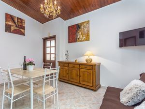 23943937-Ferienwohnung-4-Poreč-300x225-2