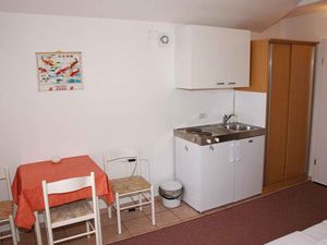 23999895-Ferienwohnung-2-Poreč-300x225-4