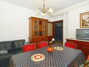 23730230-Ferienwohnung-5-Poreč-300x225-1