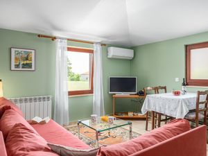 23730416-Ferienwohnung-2-Poreč-300x225-1