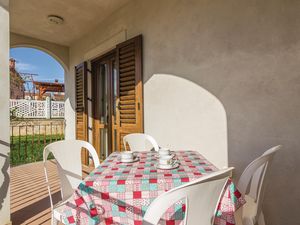 23730440-Ferienwohnung-4-Poreč-300x225-2