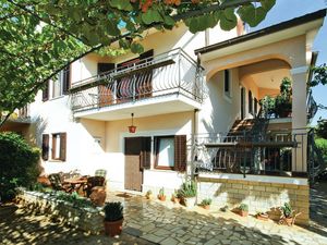 23723514-Ferienwohnung-2-Poreč-300x225-3