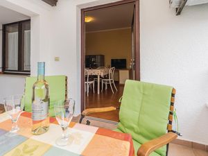 23738205-Ferienwohnung-4-Poreč-300x225-4