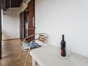 23738205-Ferienwohnung-4-Poreč-300x225-5